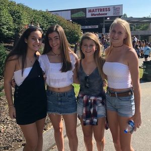 Meet your Posher, Caroline